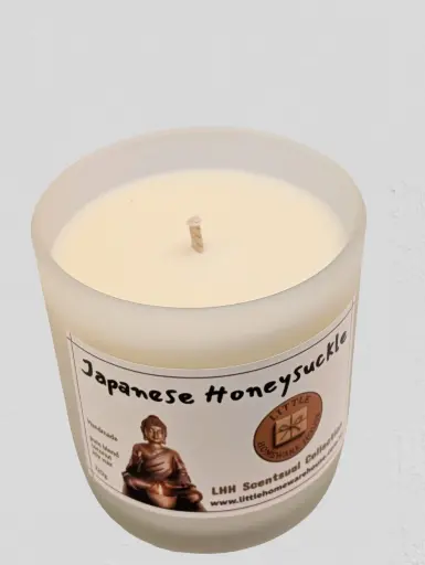 Japanese Honeysuckle - Scented Candle - 220g